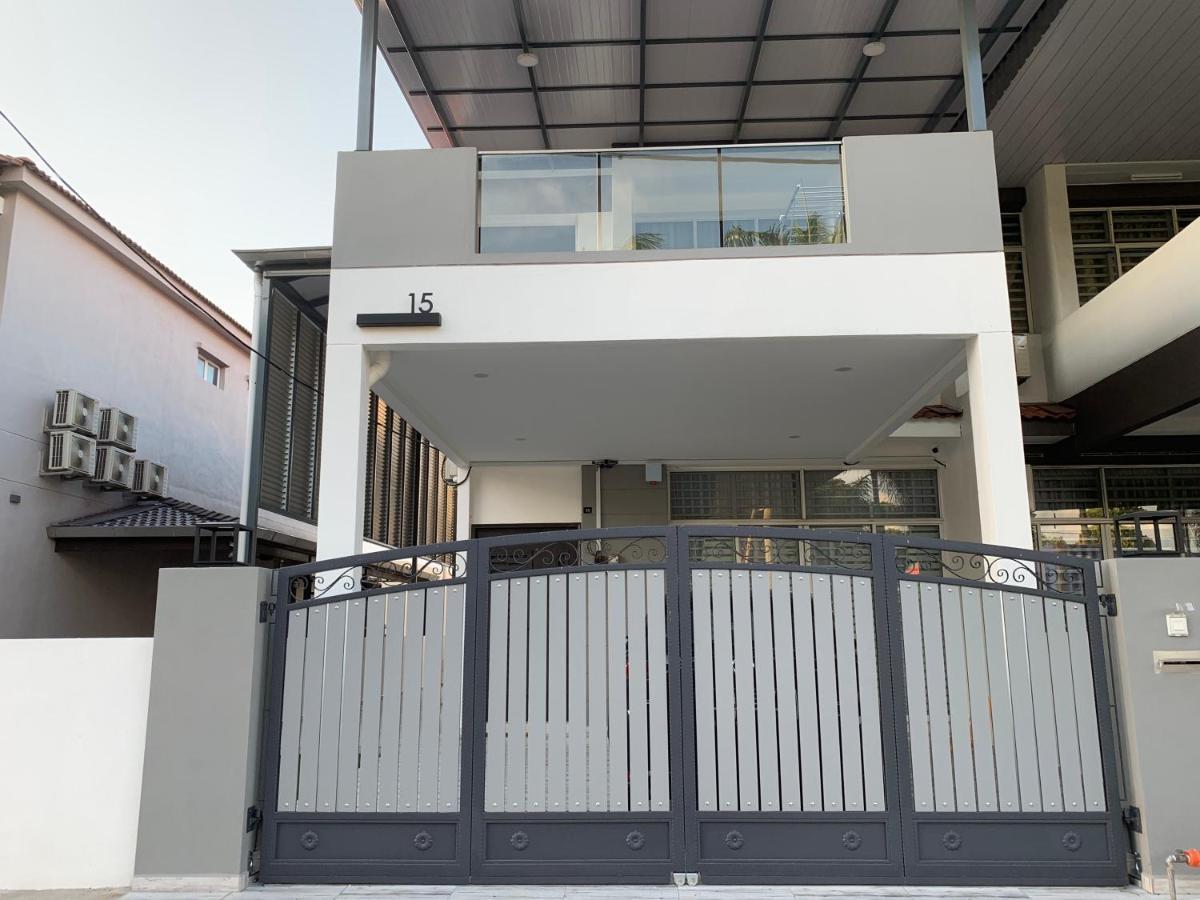 Brand New Cosy Minimalist Home Butterworth Extérieur photo